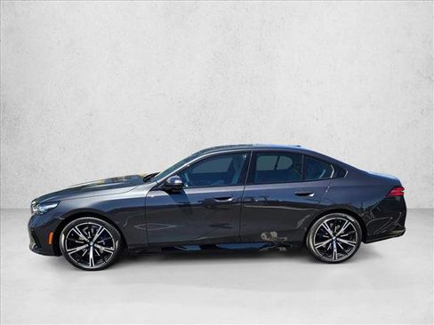 New 2026 BMW 530i w/ M Sport Package RWD image 5