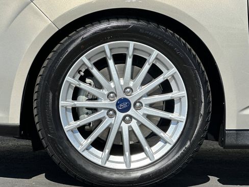 Used 2016 Ford C-MAX Energi SEL image 25