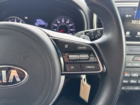 Used 2020 Kia Sportage S image 28