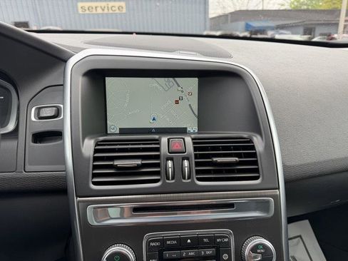 Used 2015 Volvo XC60 T5 Platinum image 48