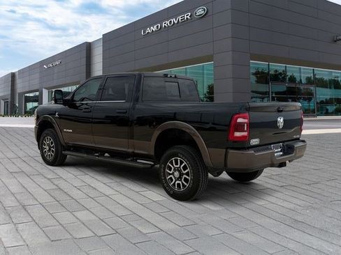 Used 2024 RAM 2500 Limited w/ Towing Technology Group AWD/4WD image 3