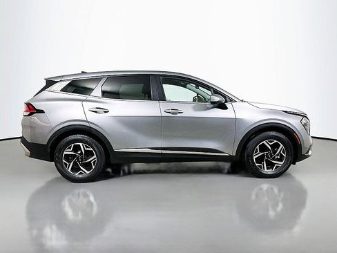 Used 2023 Kia Sportage LX image 8