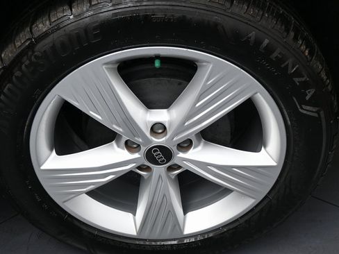 Used 2023 Audi Q4 e-tron Premium Plus w/ Premium Plus image 41