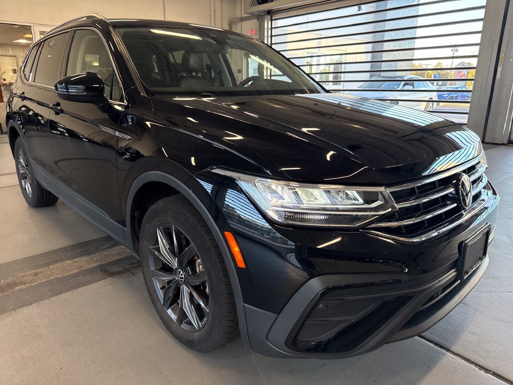 Certified 2023 Volkswagen Tiguan SE w/ Panoramic Sunroof Package AWD/4WD 360° Tour