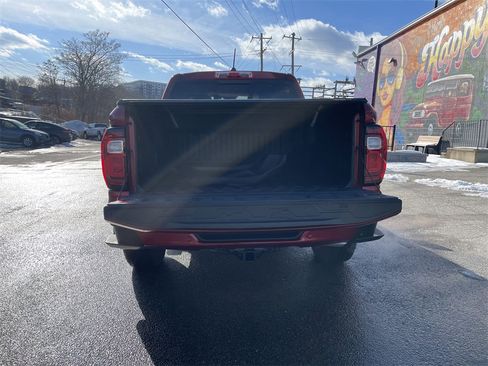 Used 2025 GMC Canyon Elevation w/ Convenience Package image 13