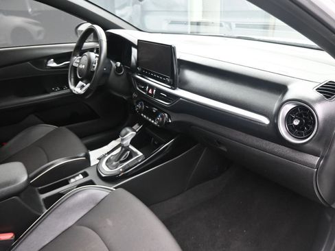 Used 2023 Kia Forte GT-Line w/ GT-Line Technology Package image 21