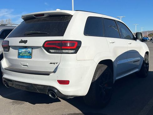 Used 2020 Jeep Grand Cherokee SRT image 4