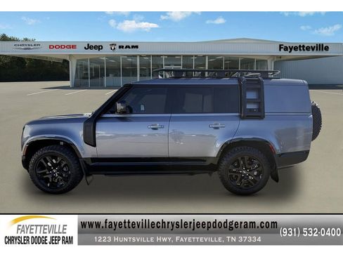 Used 2024 Land Rover Defender 130 Outbound image 6