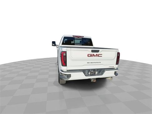 Used 2024 GMC Sierra 2500 AT4 w/ AT4 Premium Plus Package image 8