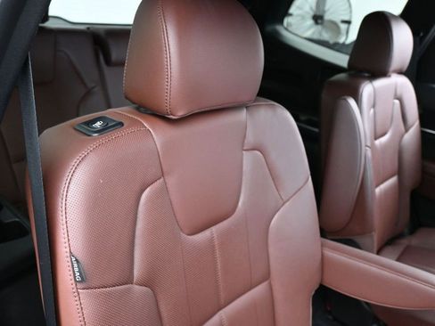 Used 2024 Kia Telluride EX w/ EX Captain's Chair Package FWD image 40