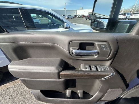 Certified 2022 Chevrolet Silverado 3500 LT w/ Convenience Package image 29