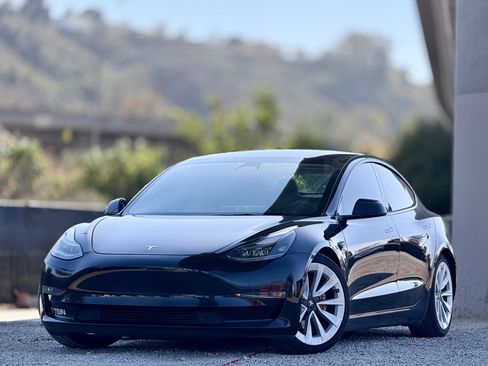 Used 2022 Tesla Model 3 Long Range AWD/4WD image 1