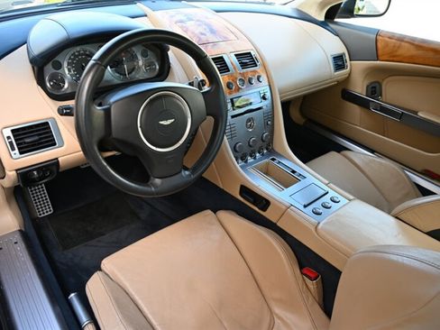 Used 2005 Aston Martin DB9 Coupe RWD image 32