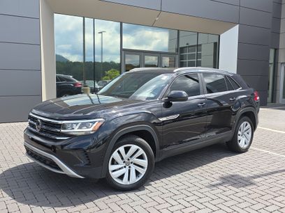Used 2023 Volkswagen Atlas Cross Sport SE w/ Panoramic Sunroof Package
