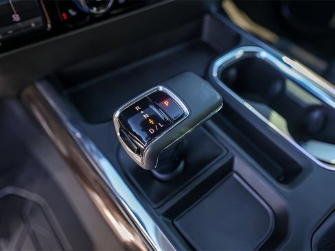 Used 2023 Chevrolet Silverado 1500 RST w/ Redline Edition image 23