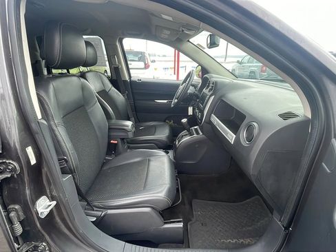 Used 2014 Jeep Compass Latitude w/ All Weather Capability Group AWD/4WD image 25