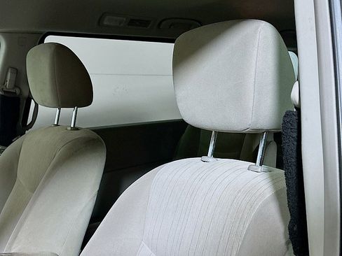 Used 2017 Nissan Quest SV FWD image 19