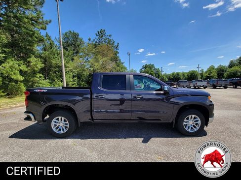 Used 2022 Chevrolet Silverado 1500 LT AWD/4WD image 6