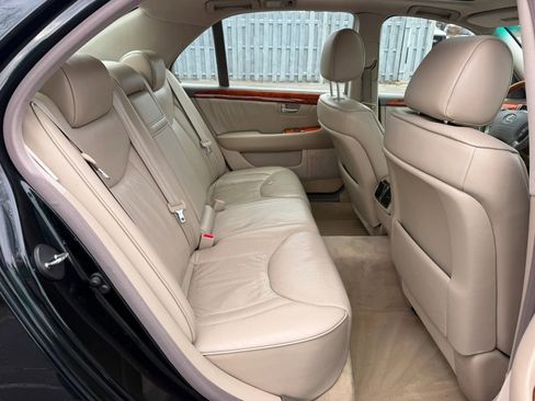 Used 2003 Lexus LS 430 image 19