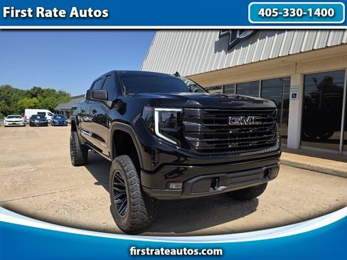 Used 2024 GMC Sierra 1500 Elevation w/ X31 Off-Road Package AWD/4WD image 1
