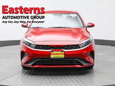 Used 2024 Kia Forte LXS image 2