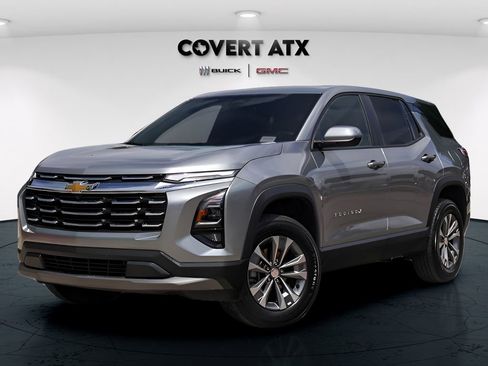 Used 2026 Chevrolet Equinox LT FWD image 2
