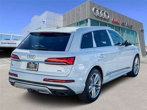 Used 2025 Audi Q7 3.0T Premium Plus w/ Premium Plus Package AWD/4WD image 4