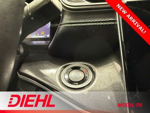 Used 2022 Jeep Grand Cherokee L Laredo image 29