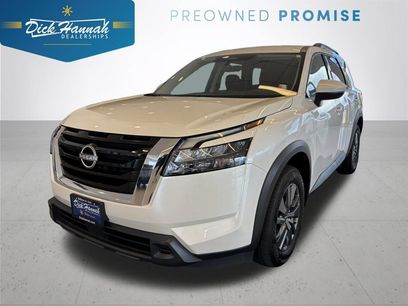 Used 2024 Nissan Pathfinder SV