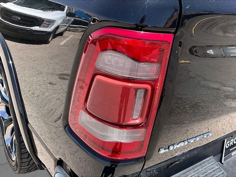 Used 2019 RAM 1500 Limited RWD image 28