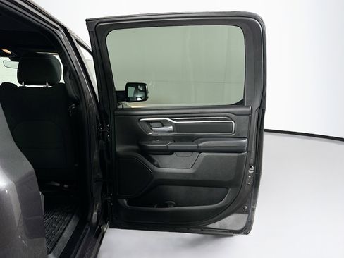 Used 2024 RAM 1500 Big Horn AWD/4WD image 30
