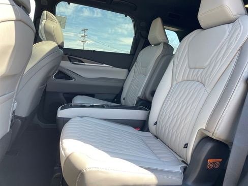 New 2026 INFINITI QX60 Autograph AWD/4WD image 11