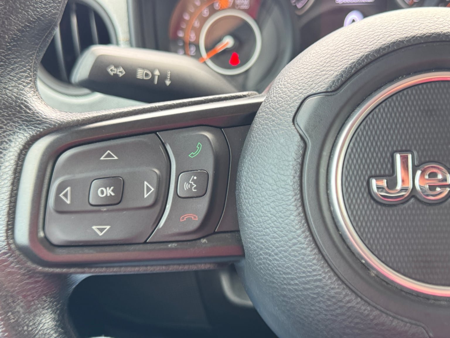 Used 2024 Jeep Wrangler Sport AWD/4WD image 22