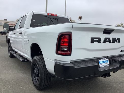 New 2025 RAM 2500 Tradesman AWD/4WD image 9