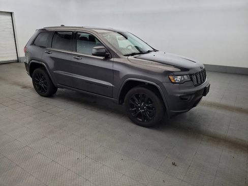 Used 2019 Jeep Grand Cherokee Altitude AWD/4WD image 11