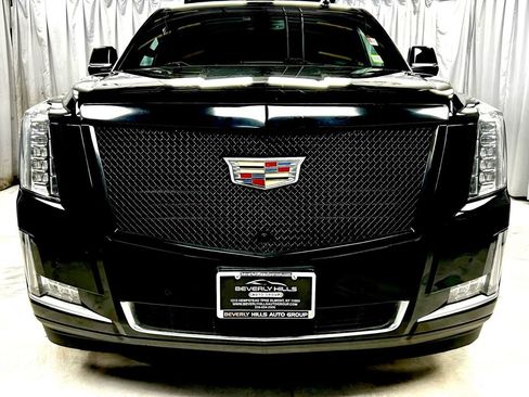 Used 2015 Cadillac Escalade ESV Platinum image 2