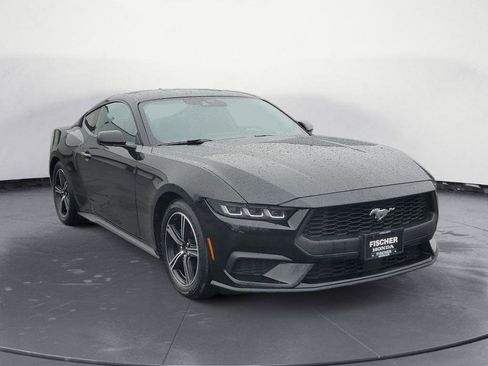 Used 2024 Ford Mustang Coupe image 2