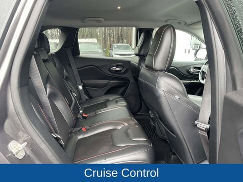 Certified 2021 Jeep Cherokee Trailhawk w/ Comfort/Convenience Group image 18