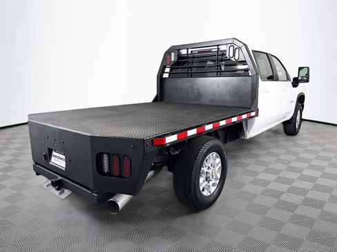 Used 2023 Chevrolet Silverado 2500 LT AWD/4WD image 7