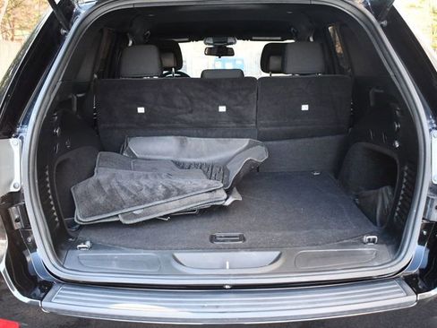 Used 2016 Jeep Grand Cherokee Laredo image 7