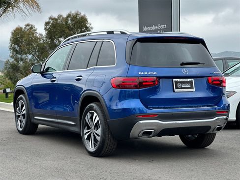New 2025 Mercedes-Benz GLB 250 4MATIC image 5