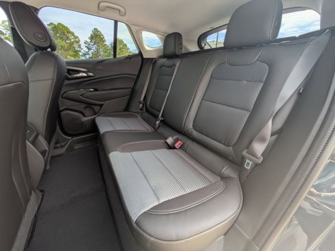 New 2026 Chevrolet Trax LT w/ Driver Confidence Package image 8