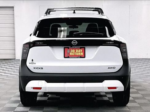 New 2026 Nissan Kicks SV w/ Cold Weather Package AWD/4WD image 5