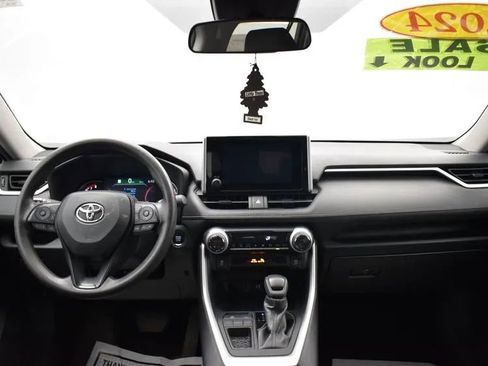 Used 2024 Toyota RAV4 XLE image 19