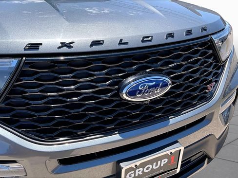Used 2023 Ford Explorer ST w/ Equipment Group 401A AWD/4WD image 29