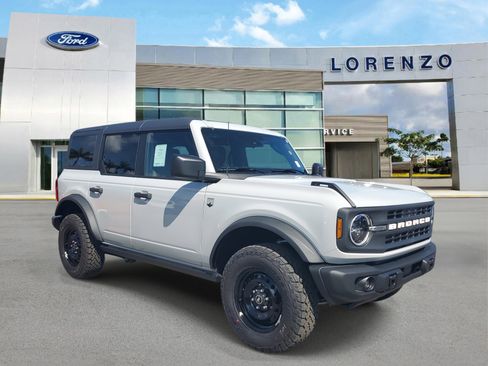 New 2026 Ford Bronco Big Bend w/ Black Diamond Package image 3