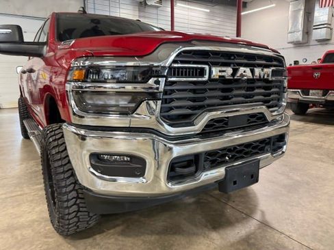 Used 2026 RAM 2500 Big Horn AWD/4WD image 2