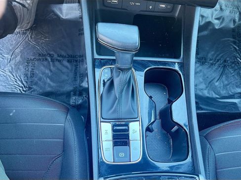 Used 2023 Hyundai Santa Cruz SEL Premium image 17