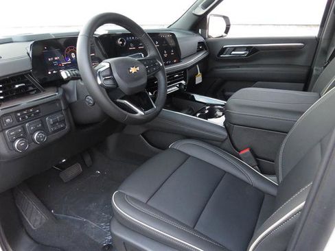 New 2025 Chevrolet Suburban Premier w/ Sun And Tow Package image 15