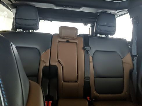 Used 2023 Ford Bronco Outer Banks w/ Sasquatch Package image 26